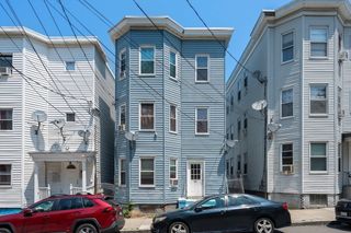 86 Grove St, Chelsea, MA 02150