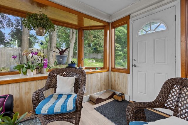 690 Killingly Street, Johnston, RI 02919