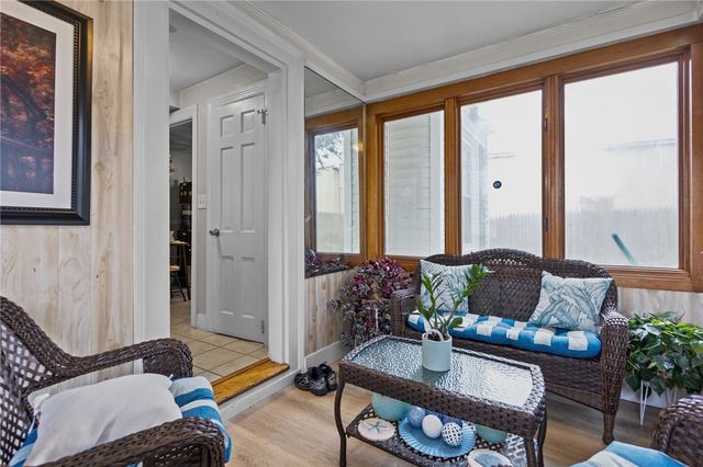 690 Killingly Street, Johnston, RI 02919
