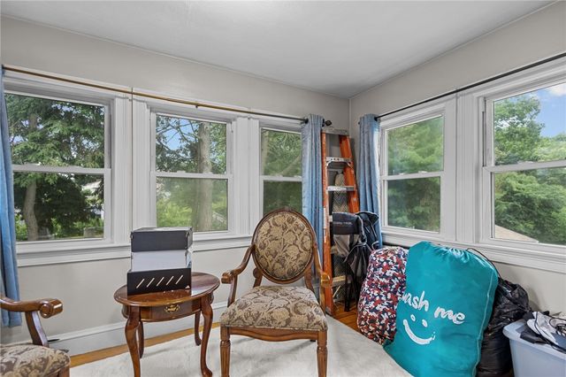690 Killingly Street, Johnston, RI 02919