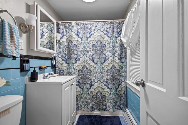 690 Killingly Street, Johnston, RI 02919