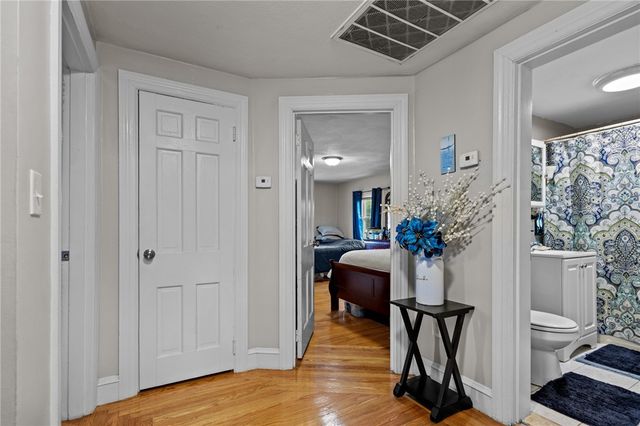 690 Killingly Street, Johnston, RI 02919