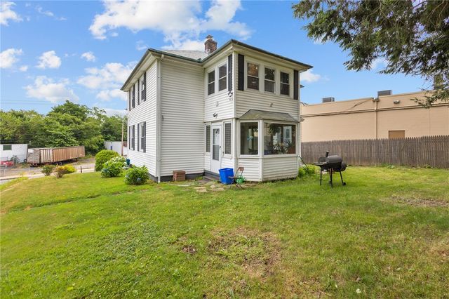 690 Killingly Street, Johnston, RI 02919