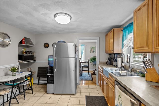 690 Killingly Street, Johnston, RI 02919