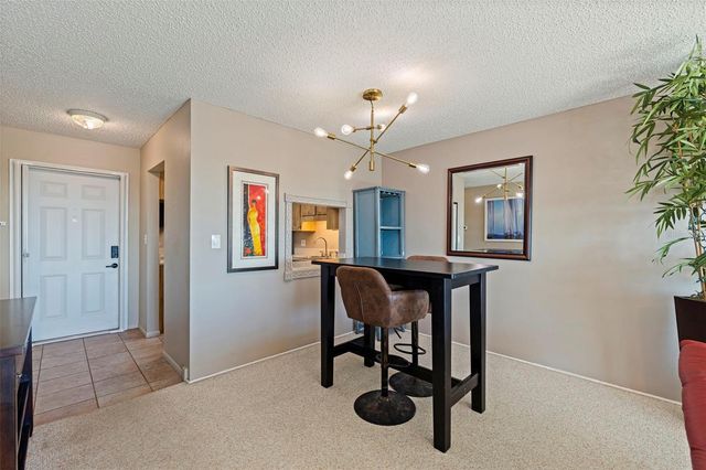 6800 20TH AVENUE N 504, St Petersburg, FL 33710