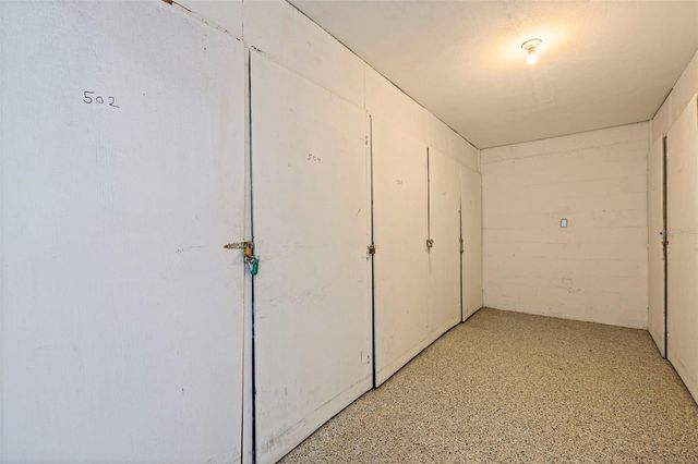 6800 20TH AVENUE N 504, St Petersburg, FL 33710