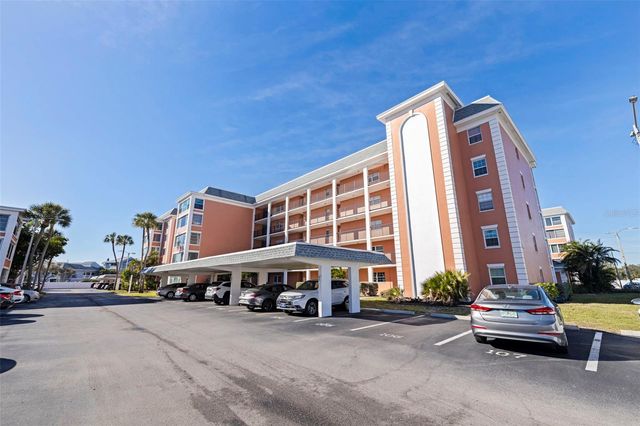 6800 20TH AVENUE N 504, St Petersburg, FL 33710