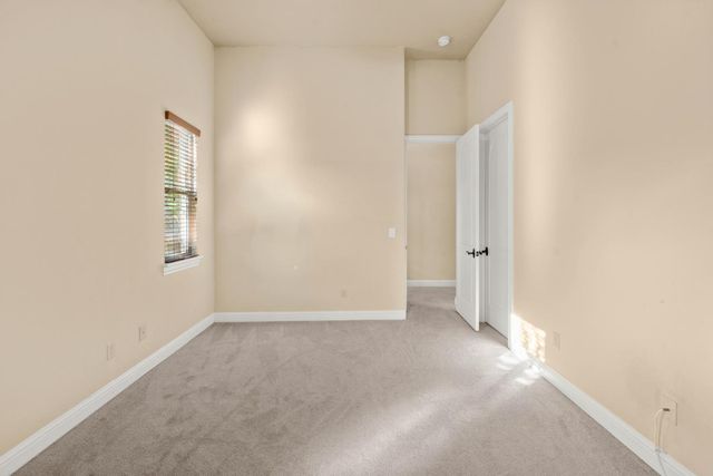 8095 Village Estates Ln, Fair Oaks, CA 95628