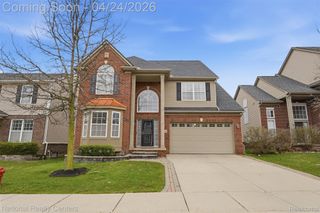 27331 Benjamins Way, Novi, MI 48374