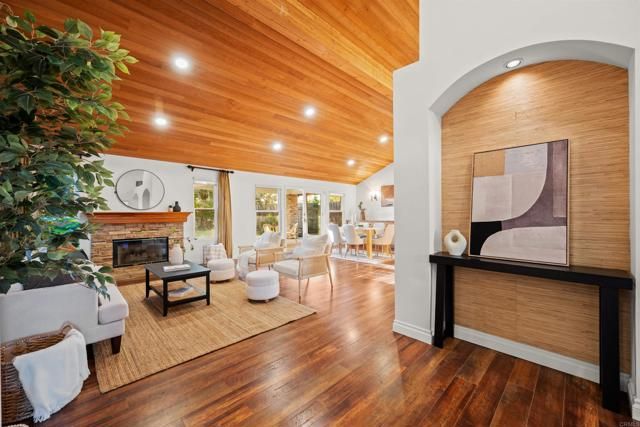 1062 Monterey Vista Way, Encinitas, CA 92024