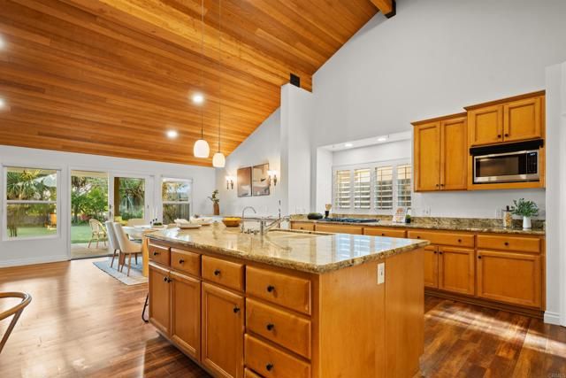 1062 Monterey Vista Way, Encinitas, CA 92024