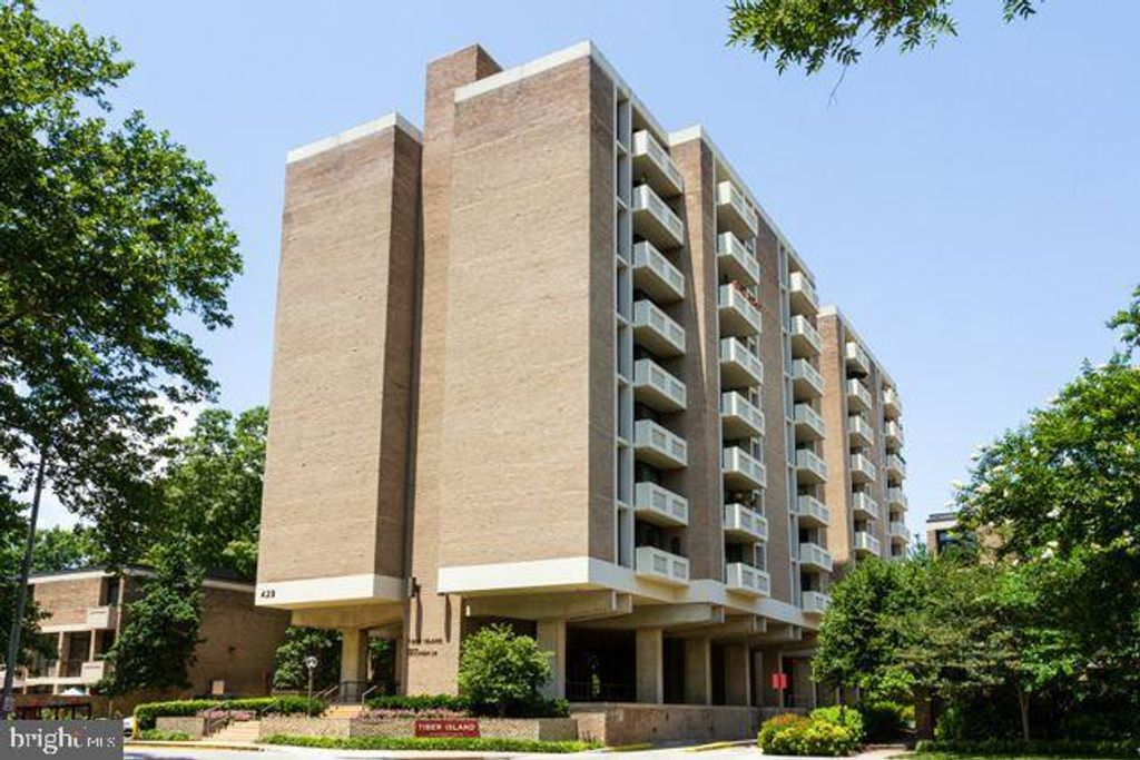 1245 4TH ST SW #E110, Washington, DC 20024