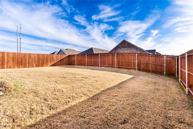 600 Blooming Glade, Lavon, TX 75166
