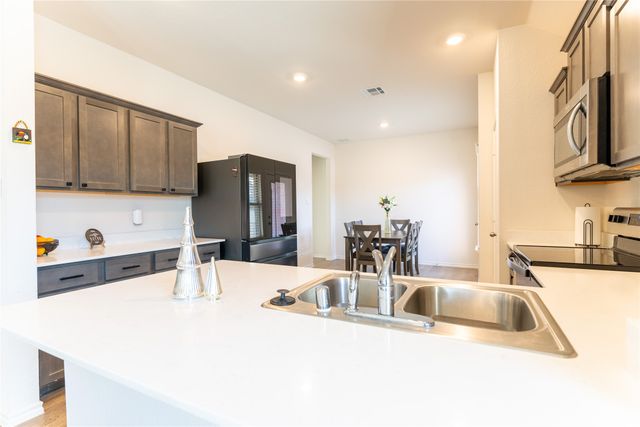 600 Blooming Glade, Lavon, TX 75166