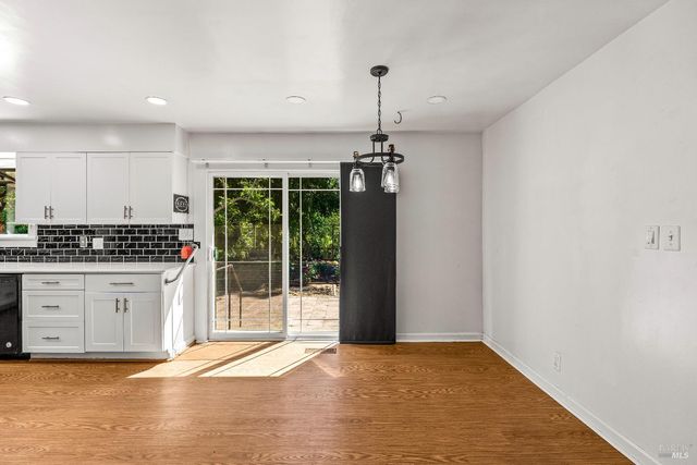 2608 W Pueblo Ave, Napa, CA 94558