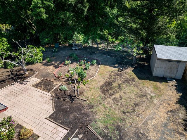 2608 W Pueblo Ave, Napa, CA 94558