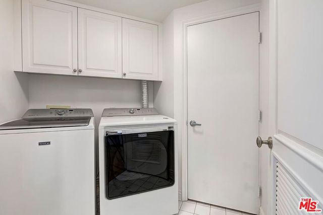 430 N Oakhurst Drive 202, Beverly Hills, CA 90210