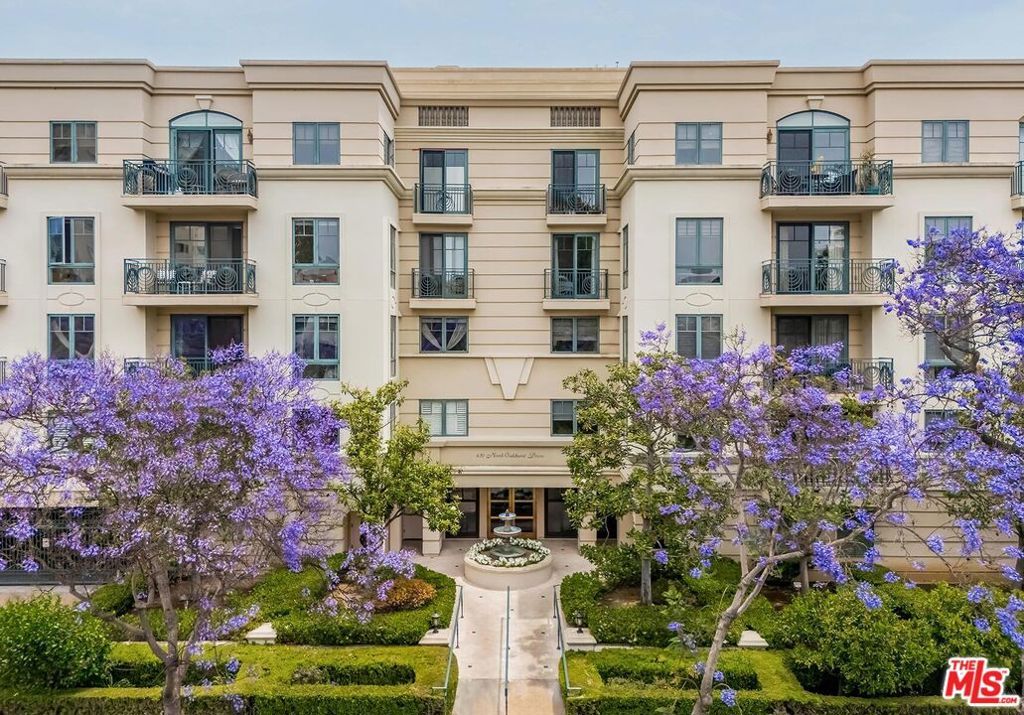 430 N Oakhurst Drive 202, Beverly Hills, CA 90210