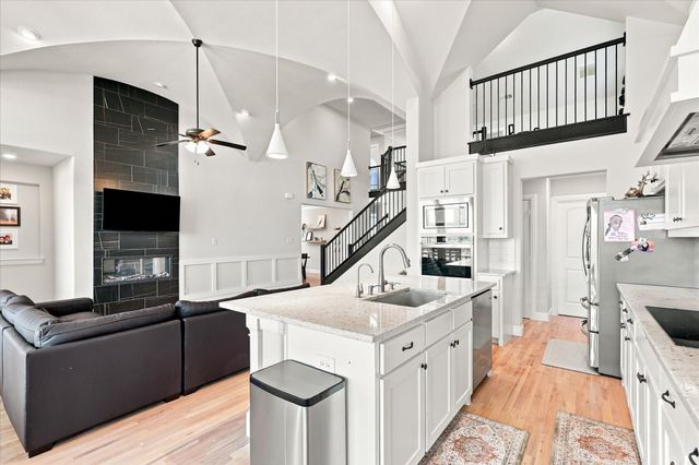 1104 Stallion Lane, Justin, TX 76247