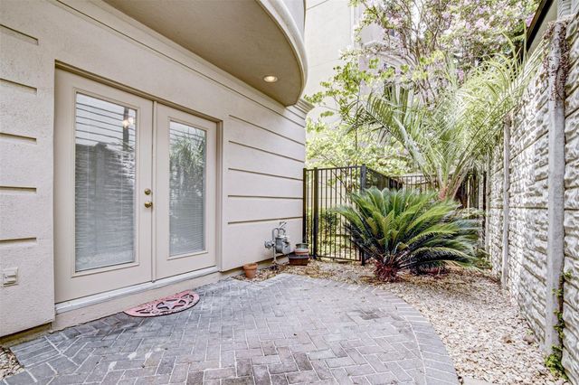 1515 Hyde Park Boulevard 32, Houston, TX 77006