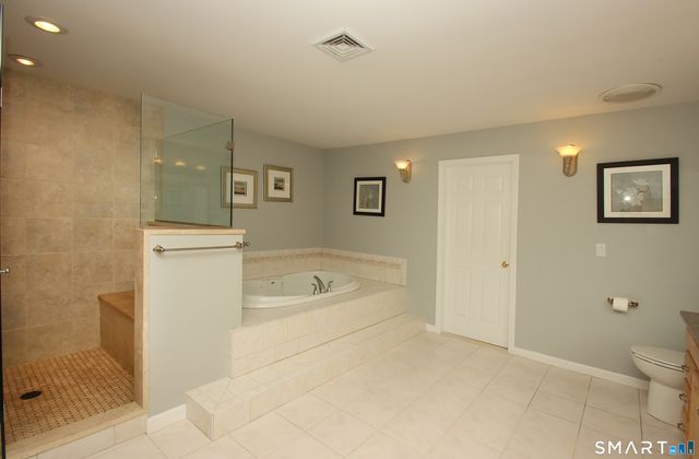 66 Wood Chase Lane, North Branford, CT 06471