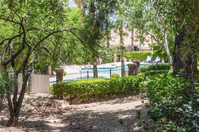 1912 Summer Pine Court 102, Las Vegas, NV 89134