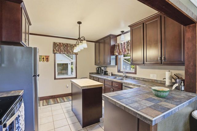 709 2ND STREET, Menasha, WI 54952