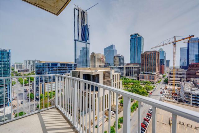 360 Nueces ST 1517, Austin, TX 78701