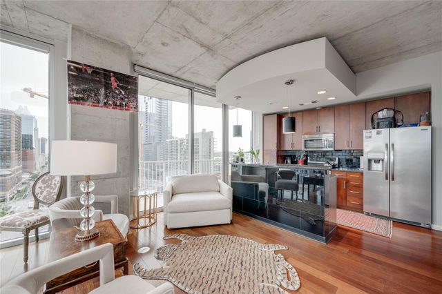 360 Nueces ST 1517, Austin, TX 78701