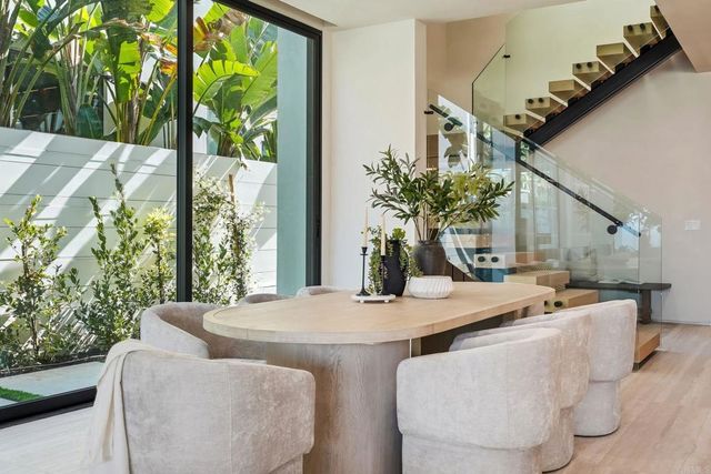 843 N Vista Street, Los Angeles, CA 90046