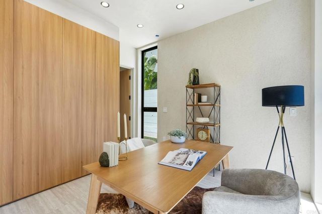 843 N Vista Street, Los Angeles, CA 90046