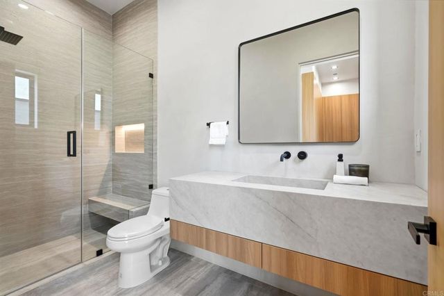 843 N Vista Street, Los Angeles, CA 90046