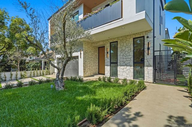 843 N Vista Street, Los Angeles, CA 90046