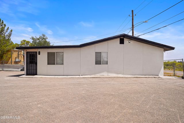 10736 DONNA MARIE Drive, Socorro, TX 79927