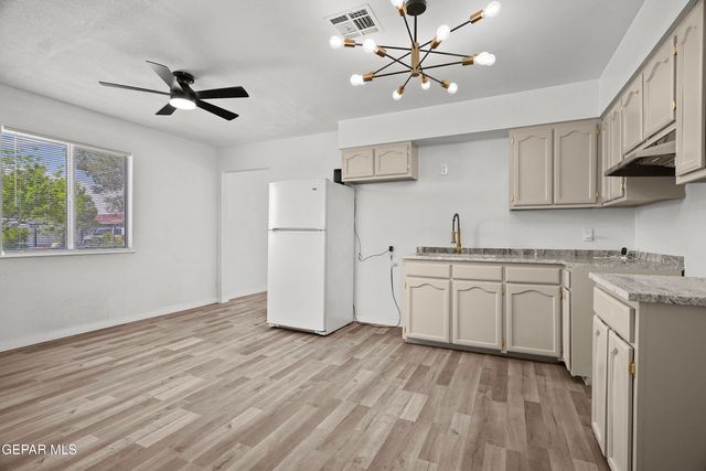 10736 DONNA MARIE Drive, Socorro, TX 79927