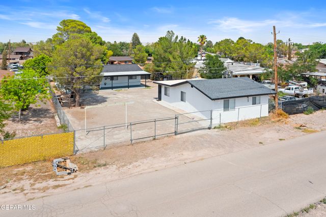 10736 DONNA MARIE Drive, Socorro, TX 79927