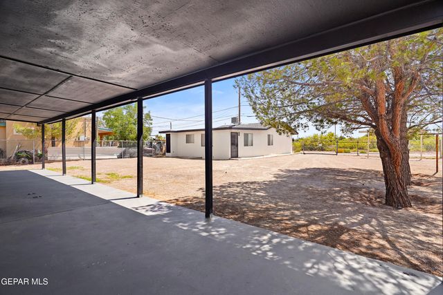 10736 DONNA MARIE Drive, Socorro, TX 79927