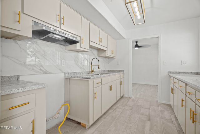 10736 DONNA MARIE Drive, Socorro, TX 79927