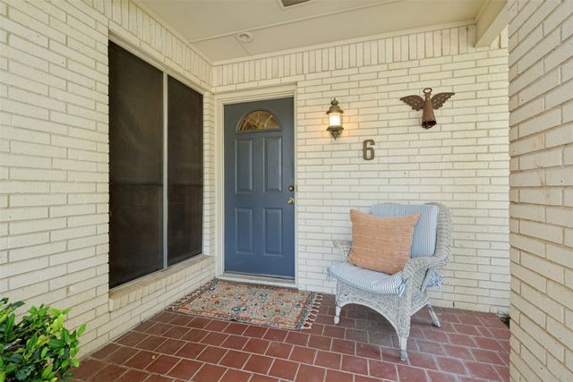 6 Crosslands Road, Benbrook, TX 76132
