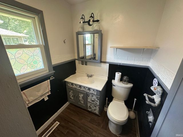 2626 W Sycamore, Kokomo, IN 46901