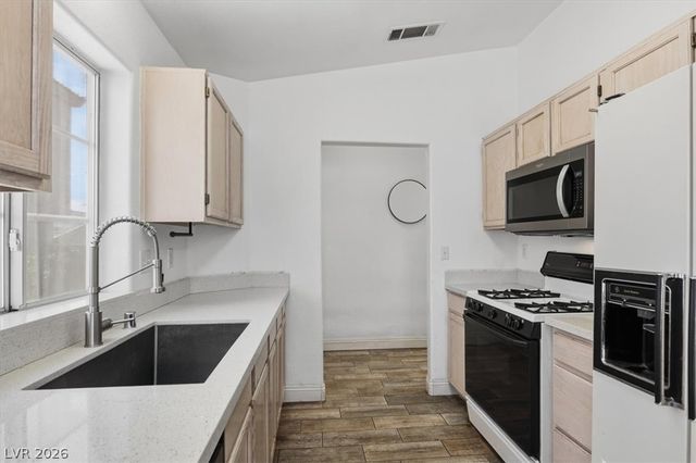 9309 Dancing Daffodil Avenue, Las Vegas, NV 89129