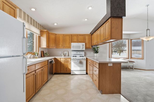 6475 Leisure Creek Se 226, Gaines Twp, MI 49316