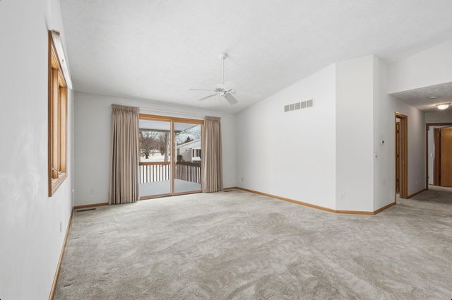 6475 Leisure Creek Se 226, Gaines Twp, MI 49316