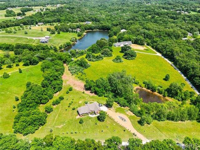 20 Morgan Valley Lane, Foley, MO 63347