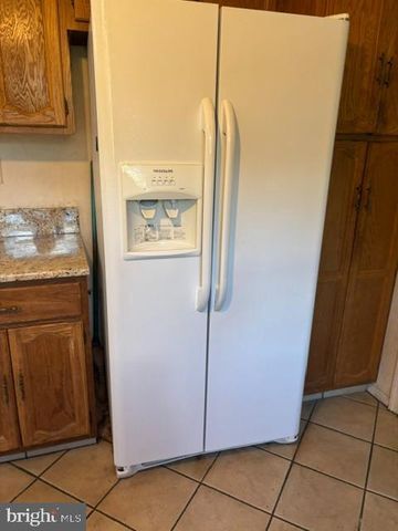 7 S GREENFIELD, West Windsor, NJ 08550