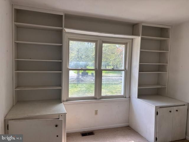 7 S GREENFIELD, West Windsor, NJ 08550