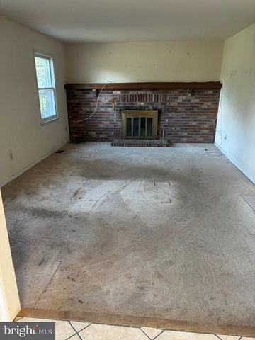 7 S GREENFIELD, West Windsor, NJ 08550