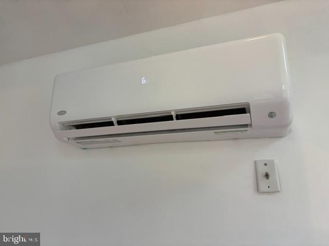 7 S GREENFIELD, West Windsor, NJ 08550