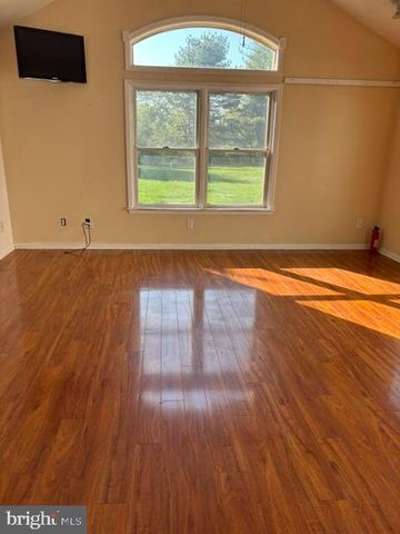 7 S GREENFIELD, West Windsor, NJ 08550