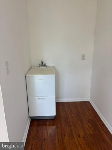 7 S GREENFIELD, West Windsor, NJ 08550